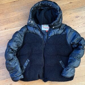 Hunter Women’s Black Puffer Coat